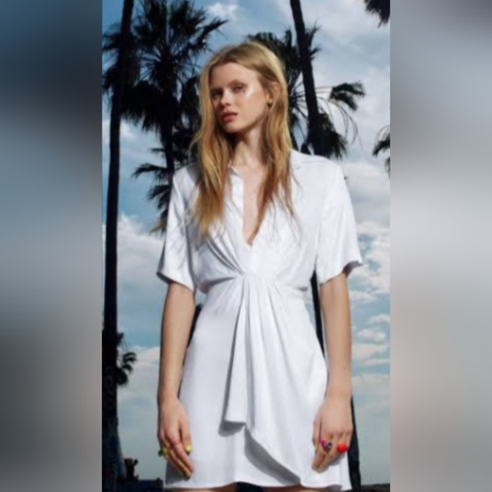 ZARA. White  Ruched Dress.  Size:M.
